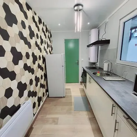 Family Flat Stade De France Airport Cdg Le Bourget 
