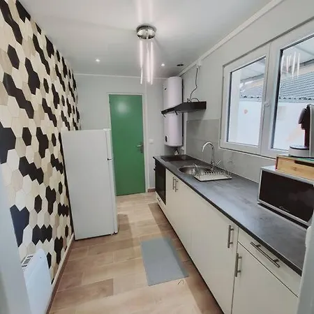 Family Flat Stade De France Airport Cdg Le Bourget 