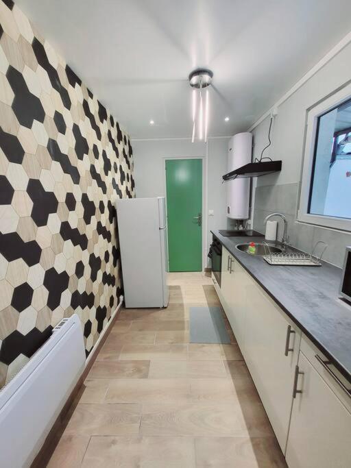 Apartment Family Flat Stade De France Airport Cdg Le Bourget 